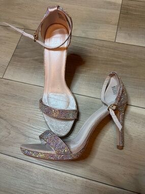 DB Studio Nude Rhinestone Heels | Size 9 | Sparkly Statement Sandals ✨